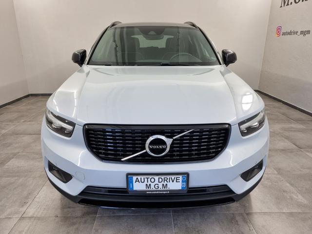 VOLVO XC40 D3 R-design