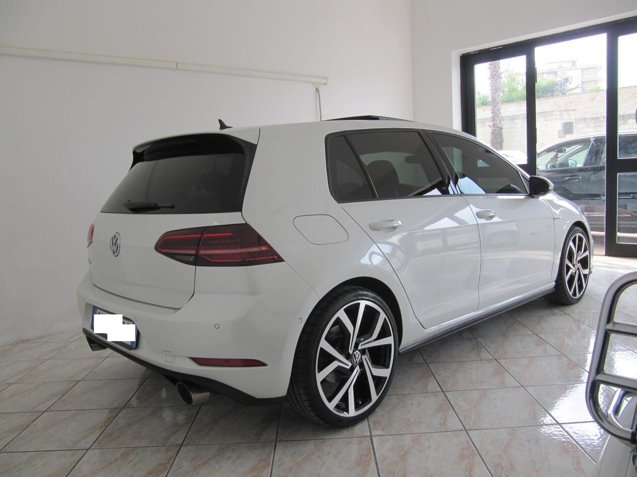 Volkswagen Golf 7 GTD 2.0 TDI DSG BlueMotion Technology -