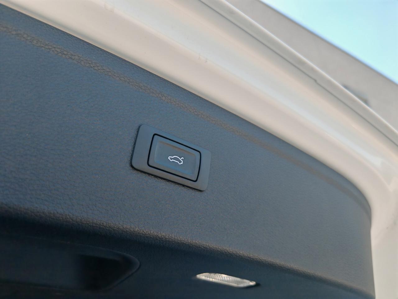 Audi Q5 190CV S LINE TOTALE UNIPROPRIETARIO KM VERI