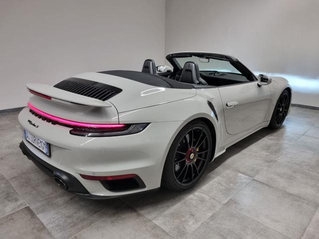 PORSCHE 911 Turbo S Cabriolet 650 cv