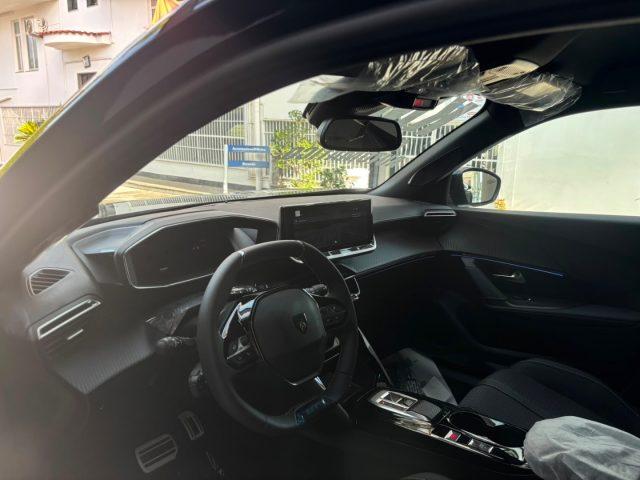 PEUGEOT 2008 Hybrid 145 e-DCS6 GT