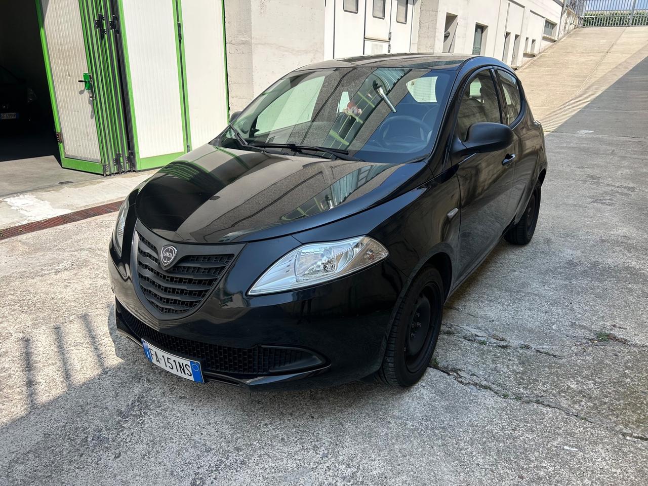 Lancia Ypsilon 1.3 MJT 16V 95 CV 5 porte S&S Elefantino