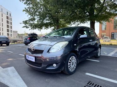 Toyota Yaris 1.3 dual Sol 5p m-mt