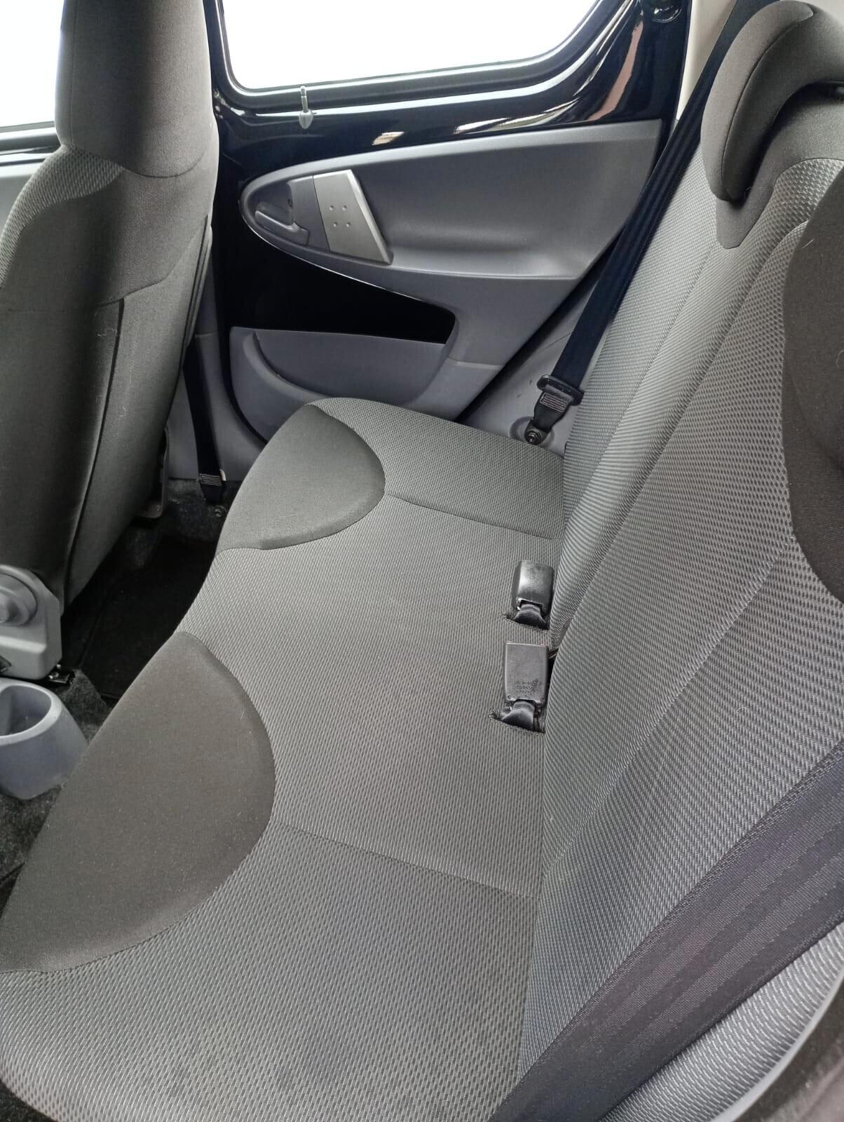 Toyota Aygo 1.0 12V VVT-i 5 porte