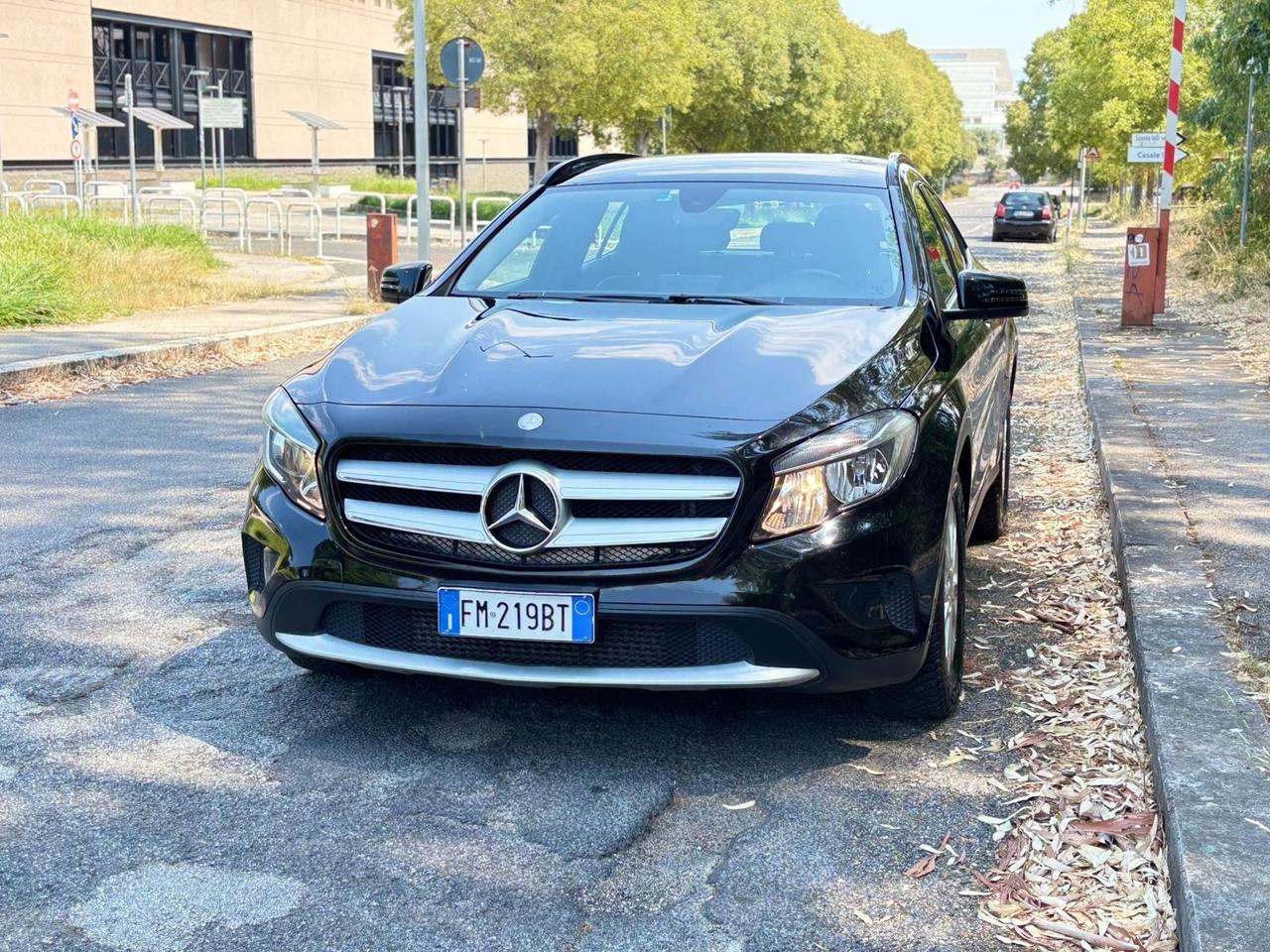 Mercedes-benz GLA 180 d Business