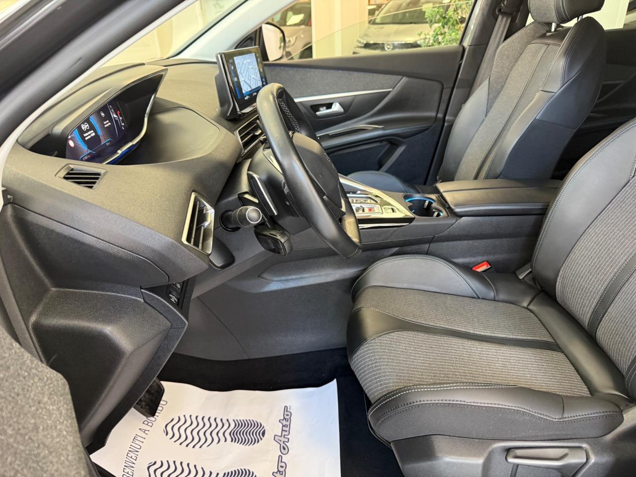 Peugeot 3008 BlueHDi 130 S&S EAT8 Allure Pack