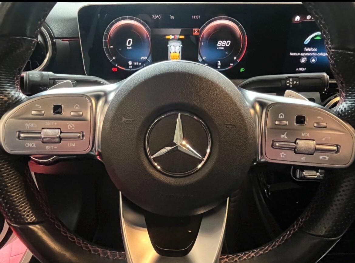 MERCEDES CLASSE A 1.6 TDI 116CV Sport Extra Cambio automatico Navi Cerchi AMG Pelle Alcantara allestimento AMG OK NEOPATENTATI