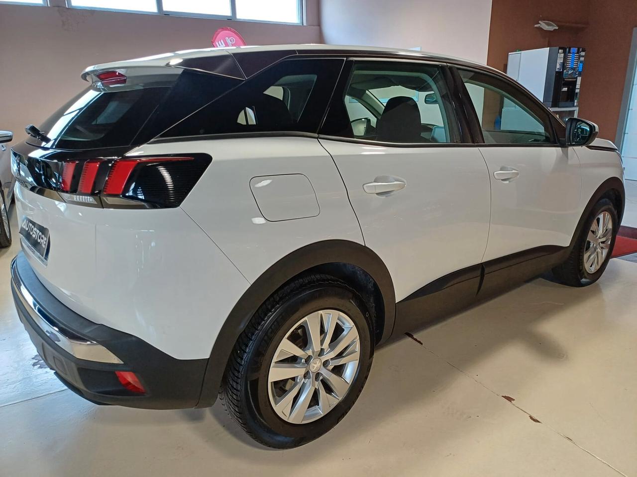 Peugeot 3008 BlueHDi 130 Business N1