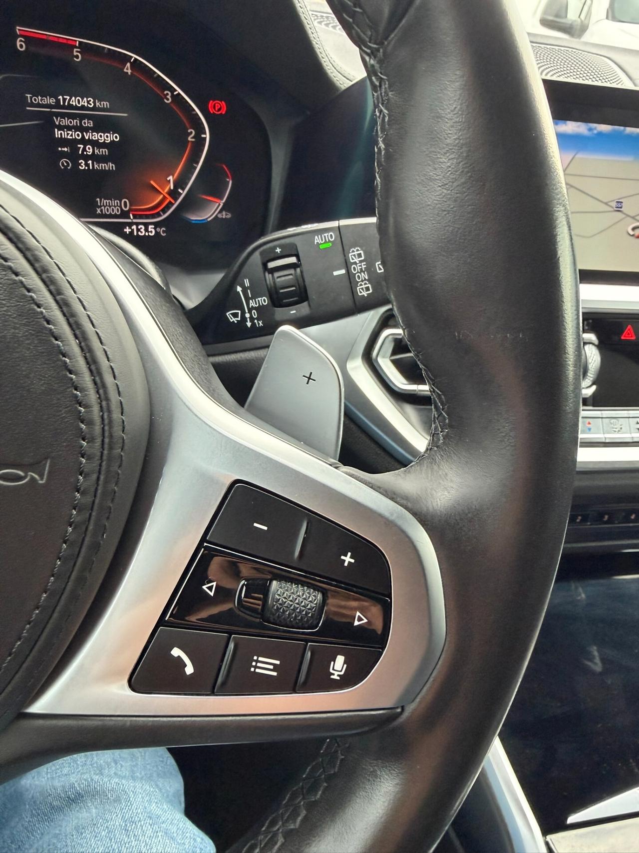 Bmw 320d xDrive Touring Luxury AUT - FULL OPTIONAL!