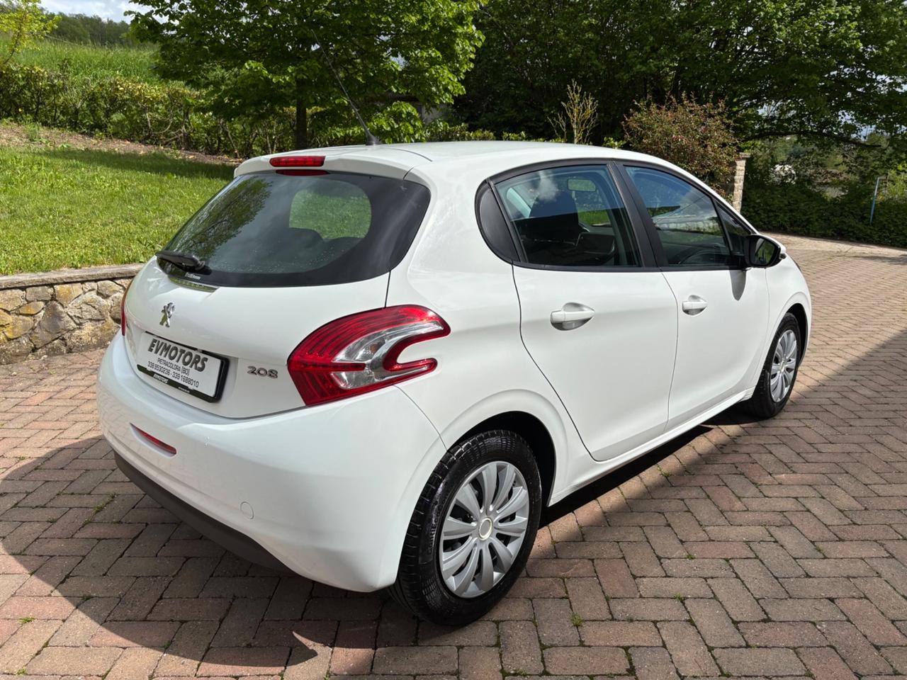 Peugeot 208 1.4 HDi 68 CV 5 p. 45.000 Km OK NEOPATENTATI