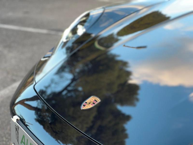 Porsche 992 3.0 Carrera auto