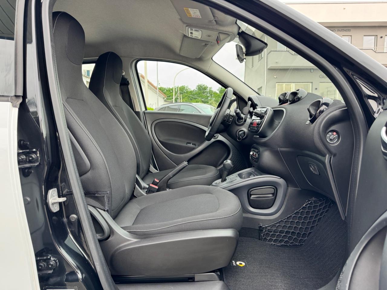 Smart ForFour 70 1.0 twinamic Passion 29.000km