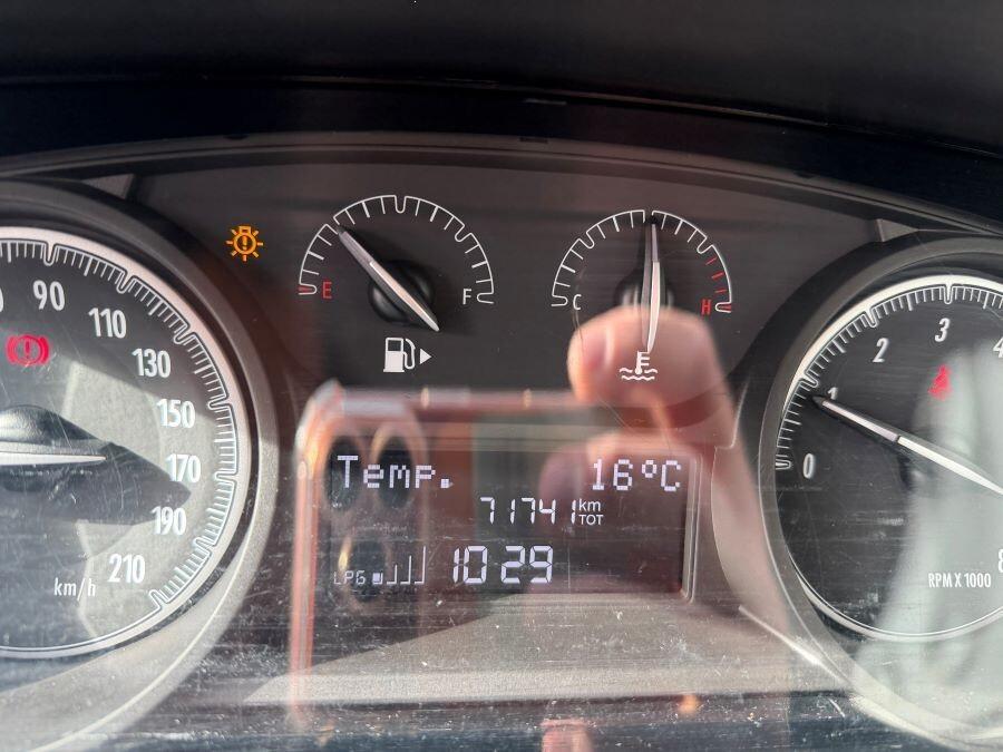 LANCIA YPSILON 1.2 GPL ECOCHIC ITALIA CERTIFICATA