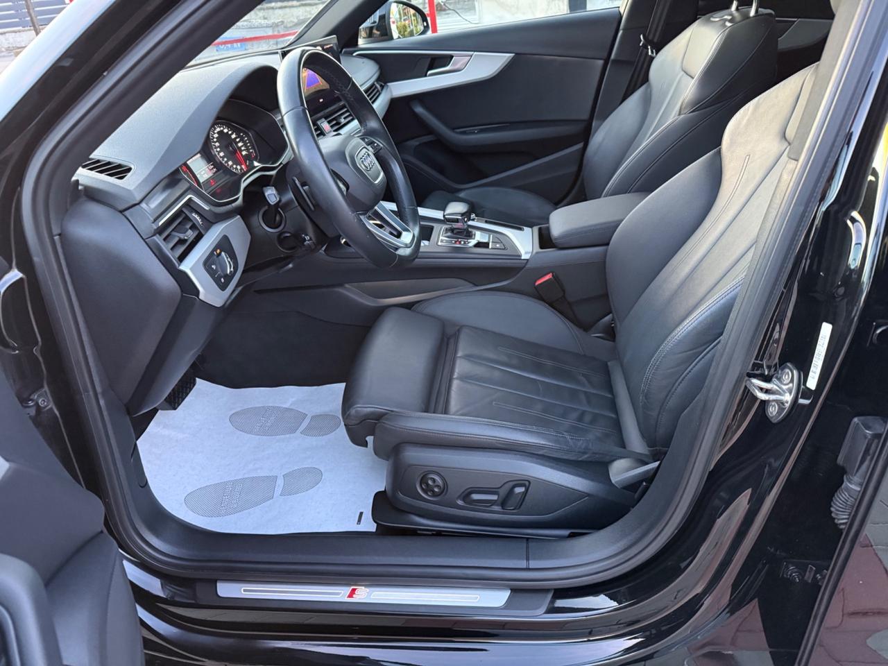 Audi A4 Avant 40 TDI S tronic line edition TETTO APRIBILE