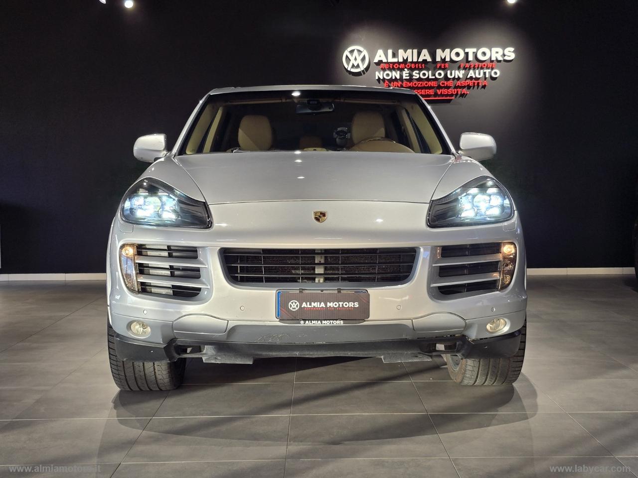 PORSCHE Cayenne S