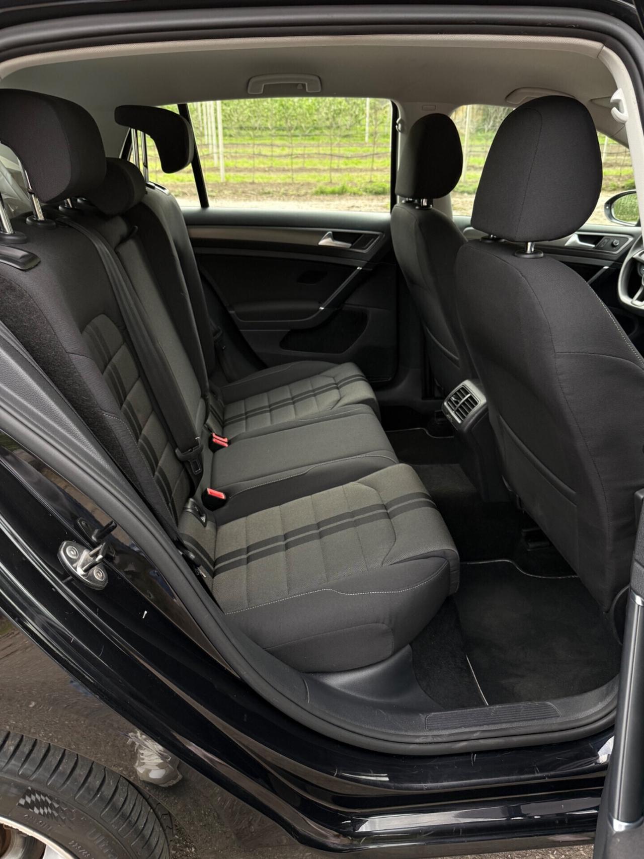 Volkswagen Golf Business 1.6 TDI 5p. Highline