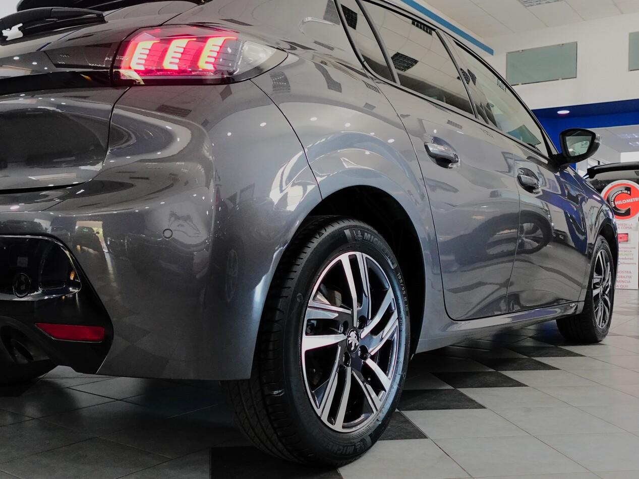 Peugeot 208 1.2 PureTECH 100 CV ALLURE