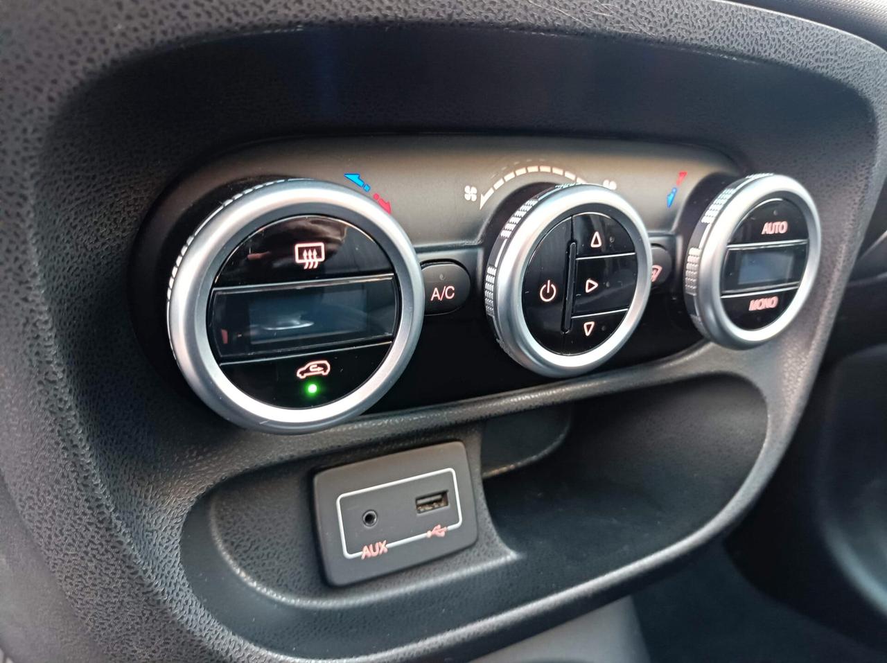 Fiat 500L 0.9 TwinAir Turbo Natural Power Lounge