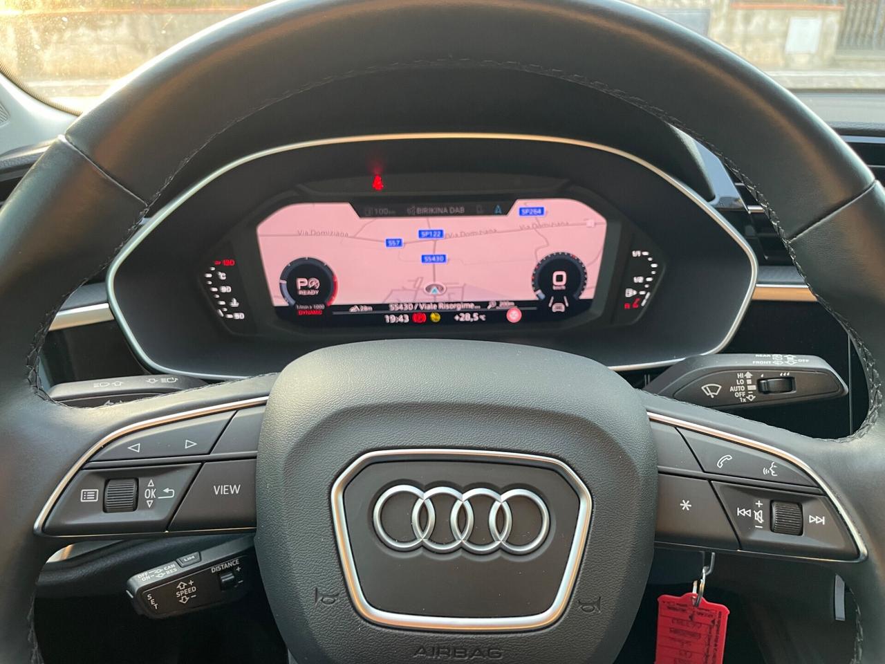 Audi Q3 35 TDI quattro S tronic Business