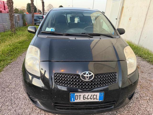 TOYOTA Yaris 1.0 5p Now senza nessun lavoro da fare