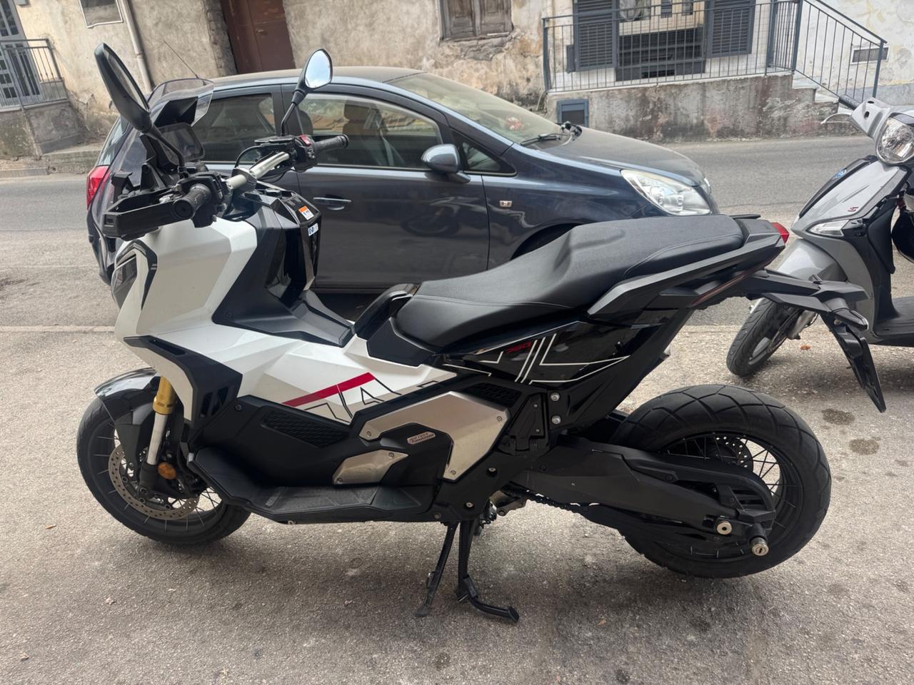 Honda X-ADV 750 Edition special
