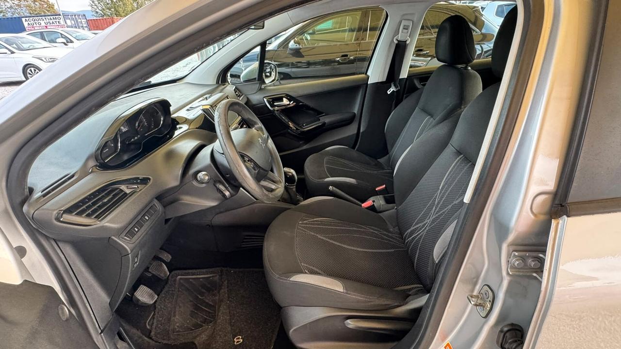 Peugeot 208 1.4 HDi 68 CV 5 porte Allure