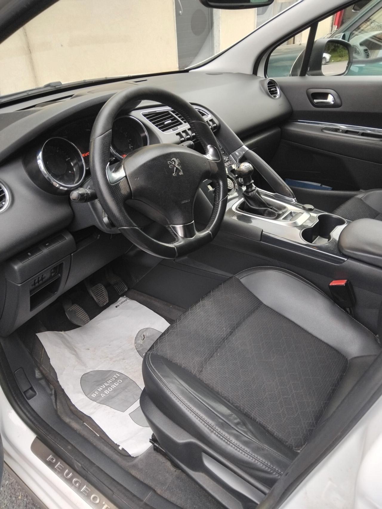 Peugeot 3008 1.6 HDi 115CV Allure