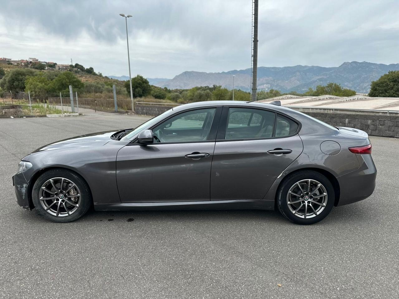Alfa Romeo Giulia 2.2 Turbodiesel 150 CV Super