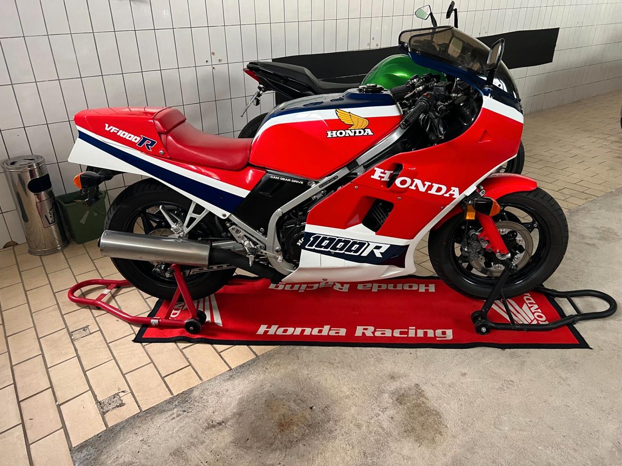Honda VFR 1000 Sport