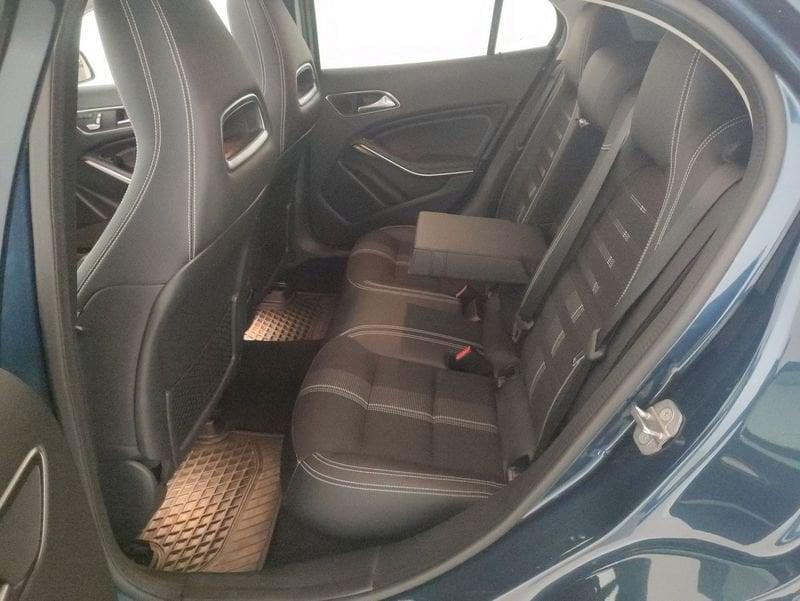 Mercedes-Benz GLA 200 d Sport 4matic auto