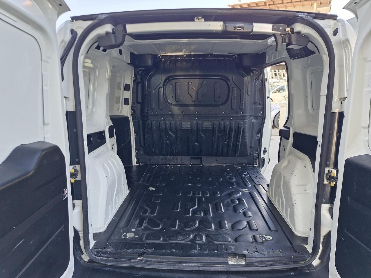 OPEL COMBO 1.4 BENZINA/METANO 11/2014 120000 KM