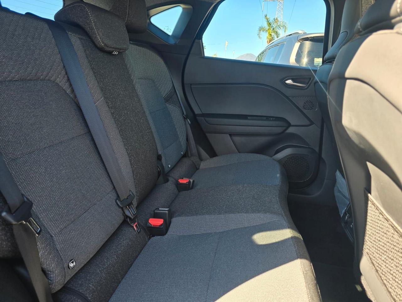RENAULT CAPTUR TECHNO GPL 100CV NUOVA FULL