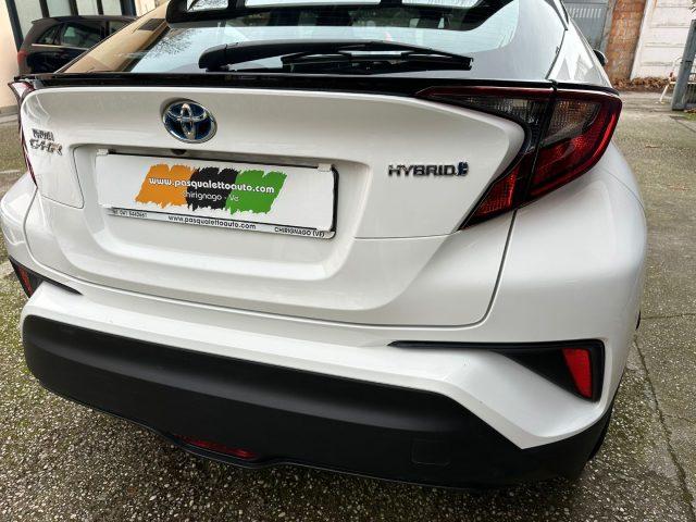 TOYOTA C-HR 1.8 Hybrid E-CVT Business