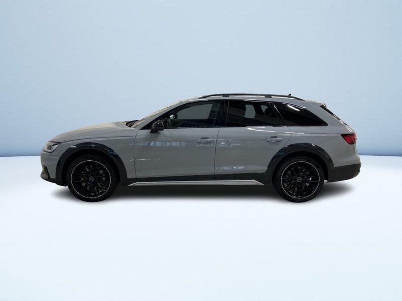 Audi A4 allroad 45 2.0 TFSI MHEV IDENTITY CONTRAST 265C
