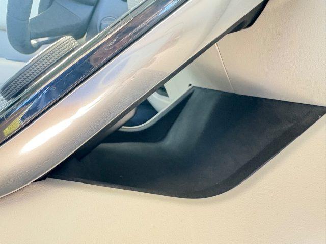 LAND ROVER Range Rover Velar 2.0D I4 240 CV S POCHI CHILOMETRI