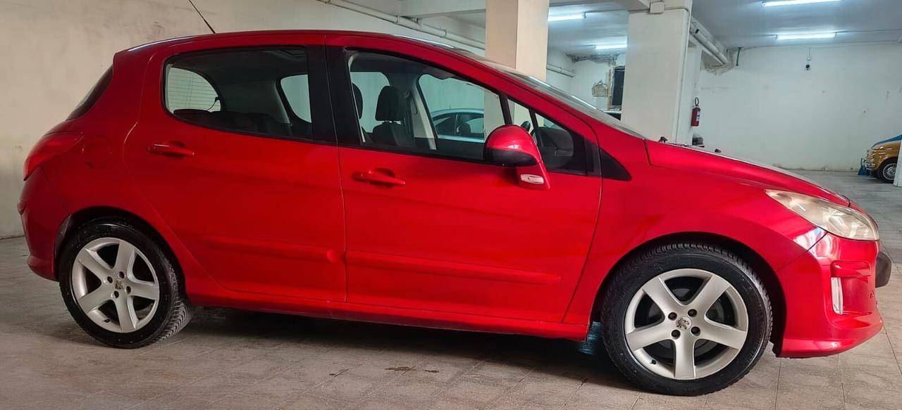 Peugeot 308 1.6 HDi 90CV 5p. Premium