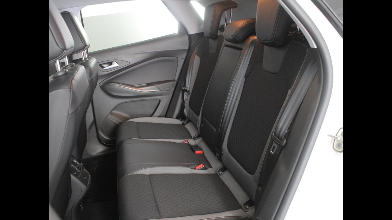 OPEL Grandland X - Grandland X 1.2 Ultimate s&s 130cv at8