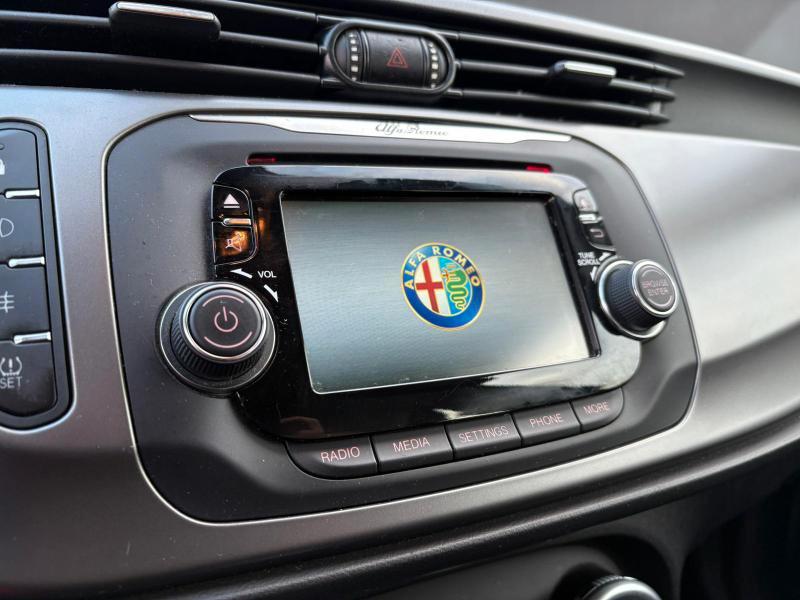 Alfa Romeo Giulietta 1.4 tb Progression 105cv E6 OK NEOPATENTATI