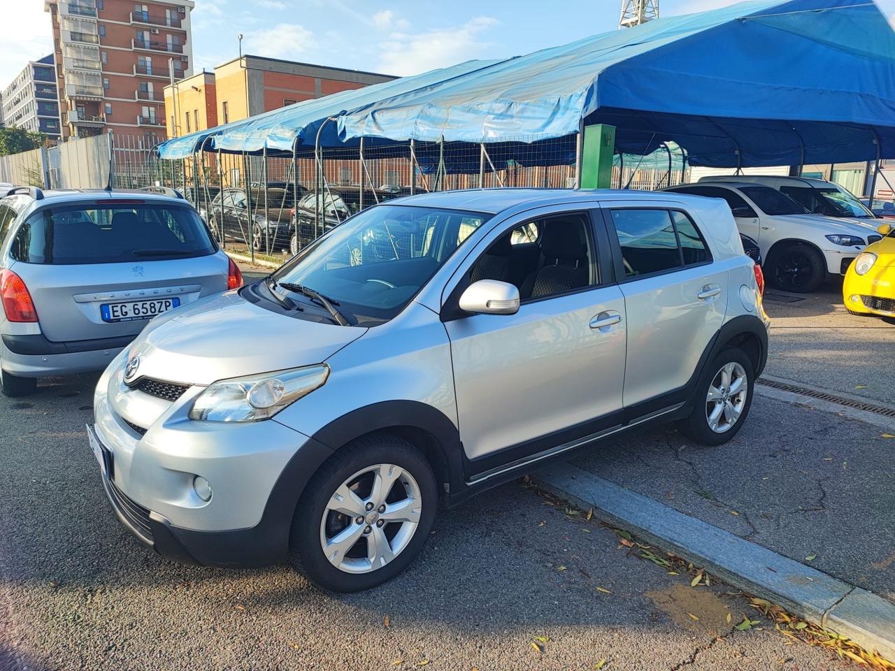 Toyota Urban Cruiser 1.4 D-4D AWD Luxury