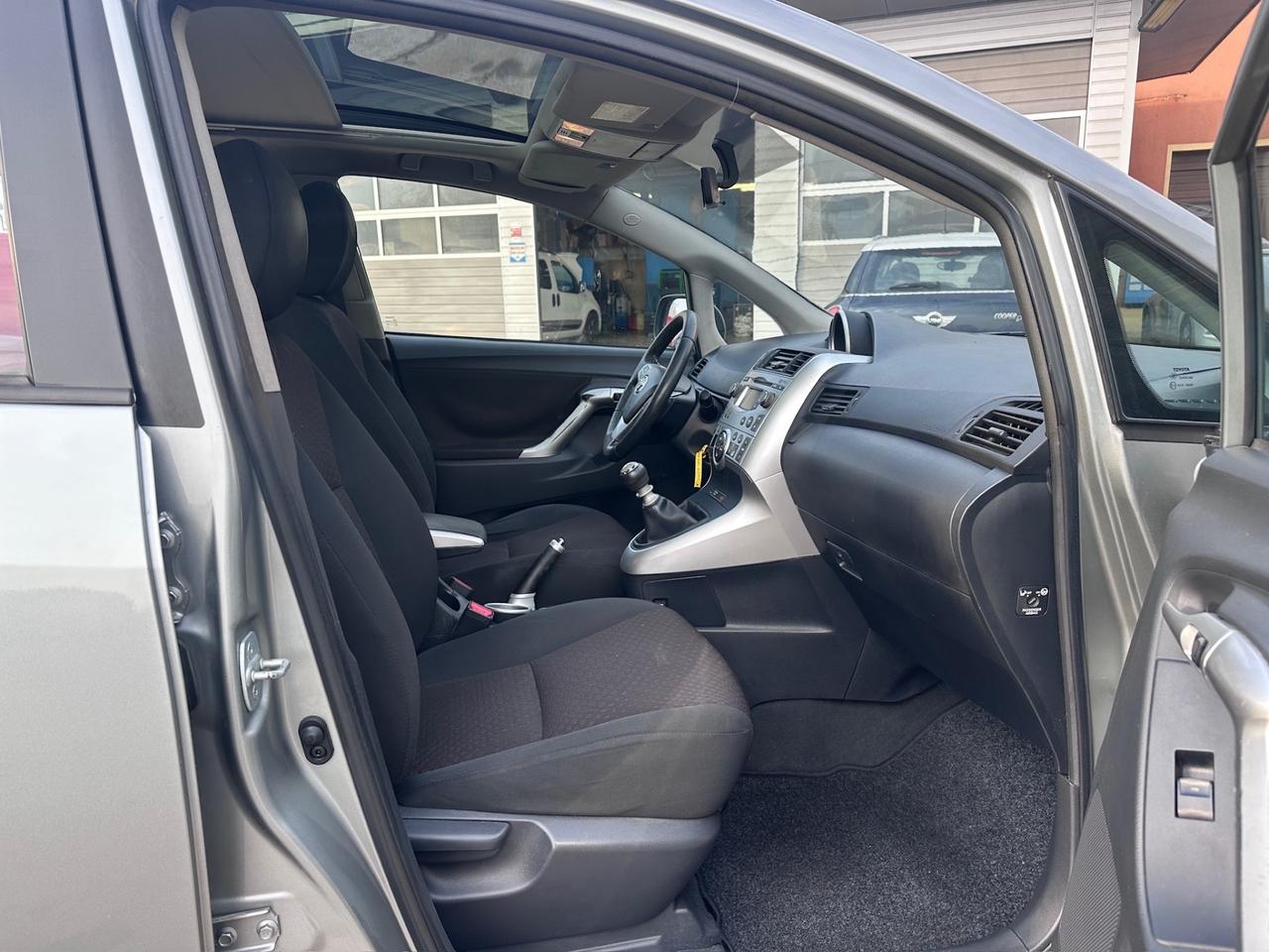 Toyota Verso 2.0 D Luxury Pack 7 posti tetto panoramico