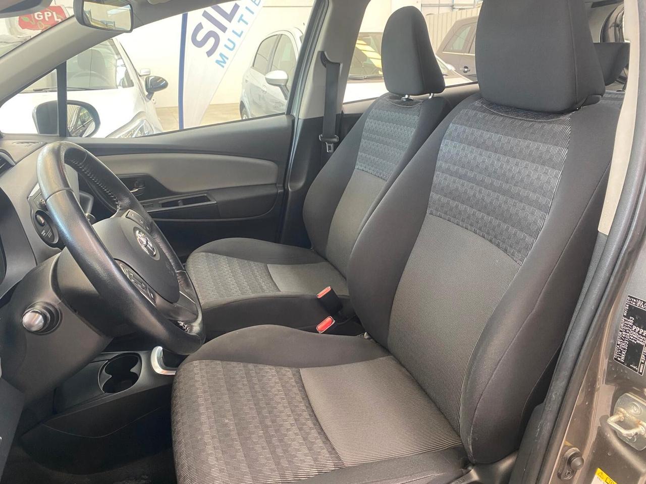 Toyota Yaris 1.0 5 porte Active
