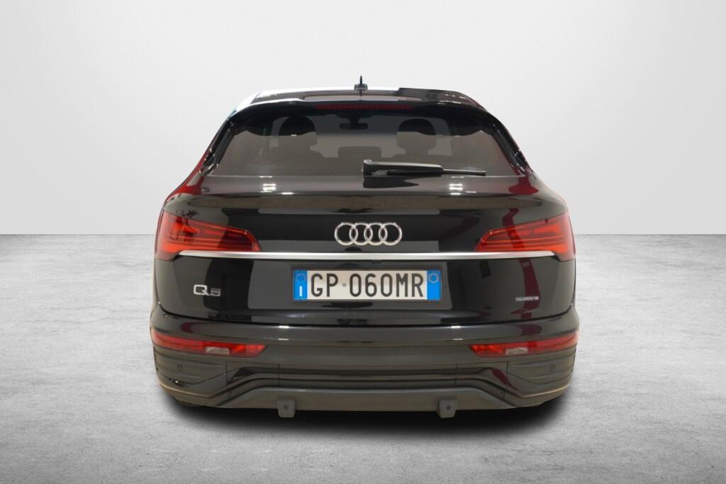 AUDI Q5 SPORTBACK 40 TDI 204CV S-TRONIC QUATTRO BUSINESS ADVANCED ( FARI LED - VIRTUAL COCKPIT - ADAPTIVE CRUISE - NAVI - MIRROR - PDC - TELECAMERA POST. - CERCHI 18 )
