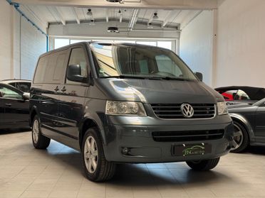 Volkswagen Multivan 2.5 TDI/130CV atlantis