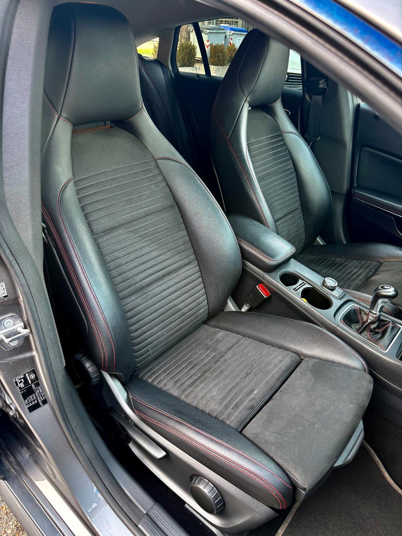 " DA VETRINA " MERCEDES CLA 200 d Automatic Premium