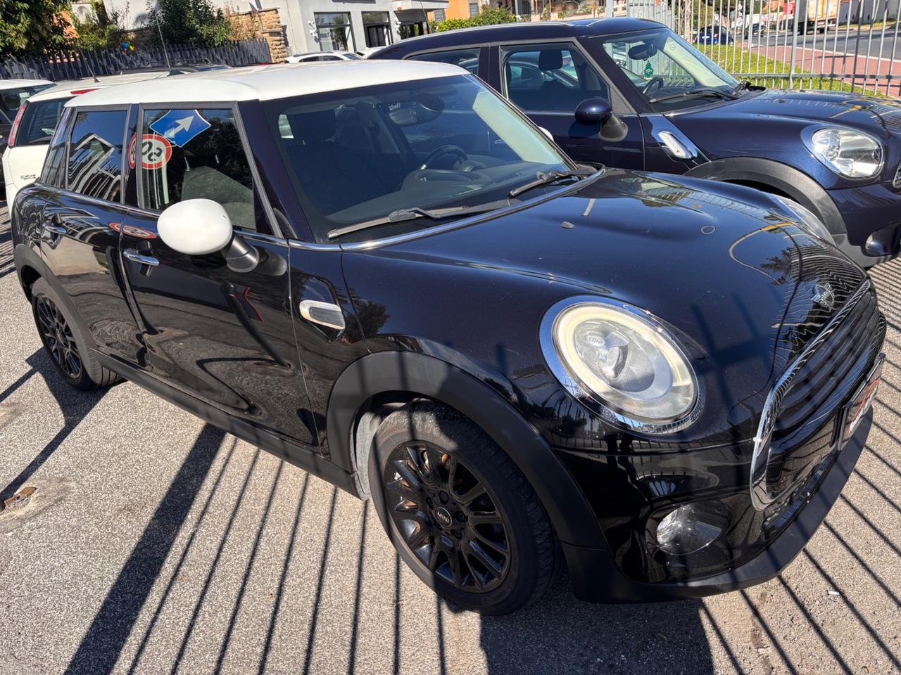 Mini 1.5 Cooper D 5 porte -99.000km
