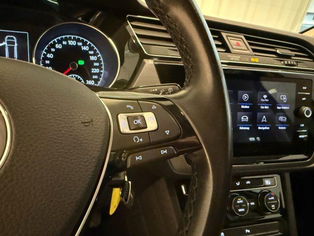 VOLKSWAGEN Touran 1.4 TSI DSG Business 7P Navi ACC DAB+