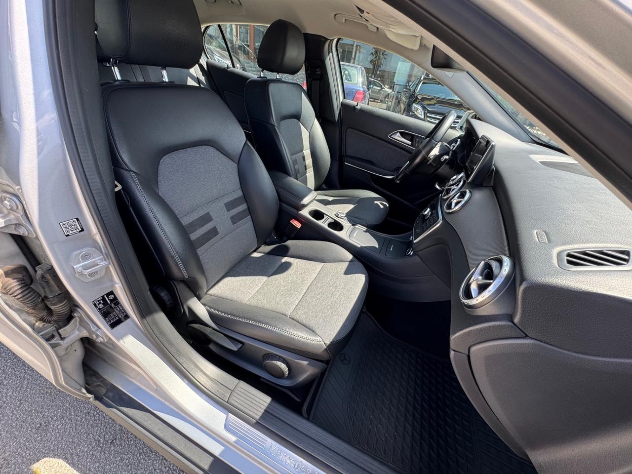 Mercedes-benz GLA 220 CDI Automatic 4Matic Sport