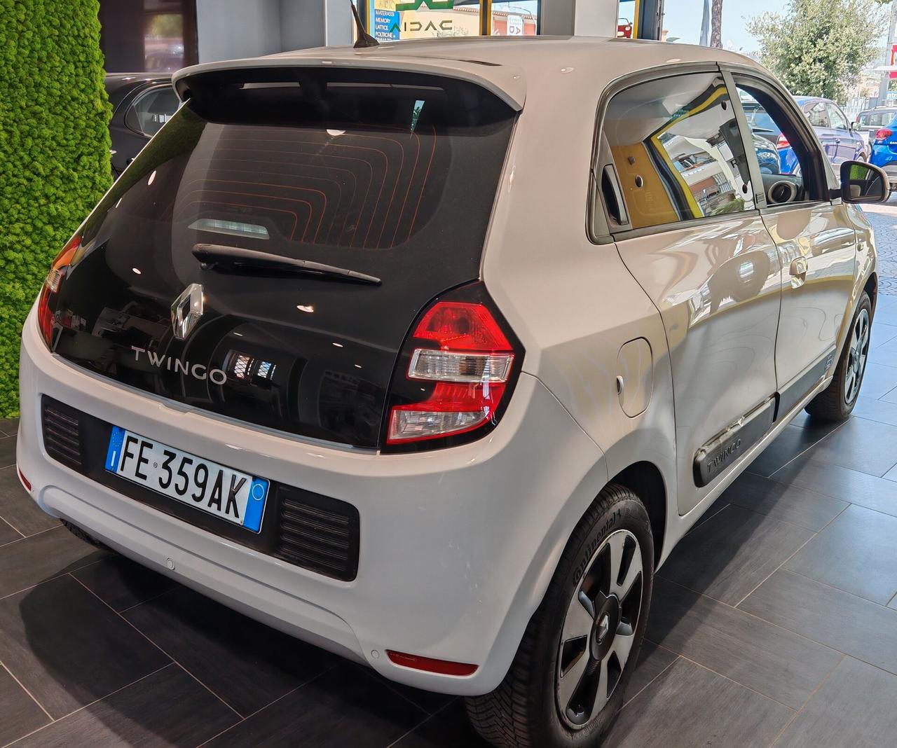 Renault Twingo TCe 90 CV EDC Lovely