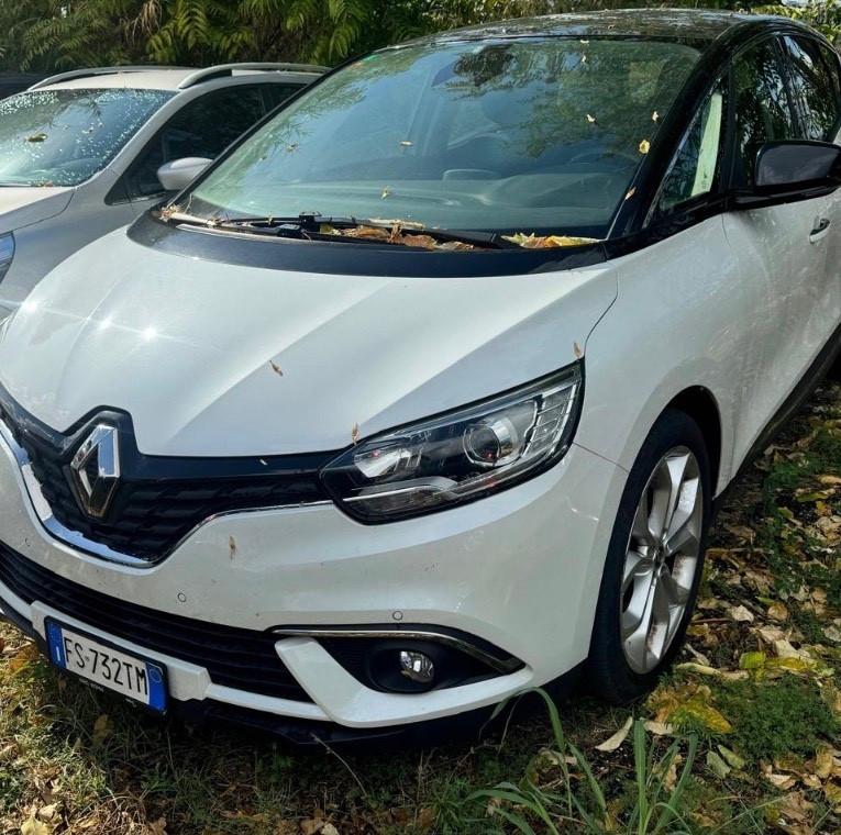 Renault Scenic Scénic dCi 8V 110 CV EDC Energy Sport Edition2
