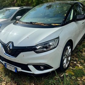 Renault Scenic Scénic dCi 8V 110 CV EDC Energy Sport Edition2